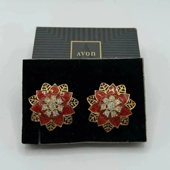 NIB Vintage Avon Red‎ Flower Earrings Gold Tone Enamel '80s-'90s Holiday Party - Picture 1 of 6